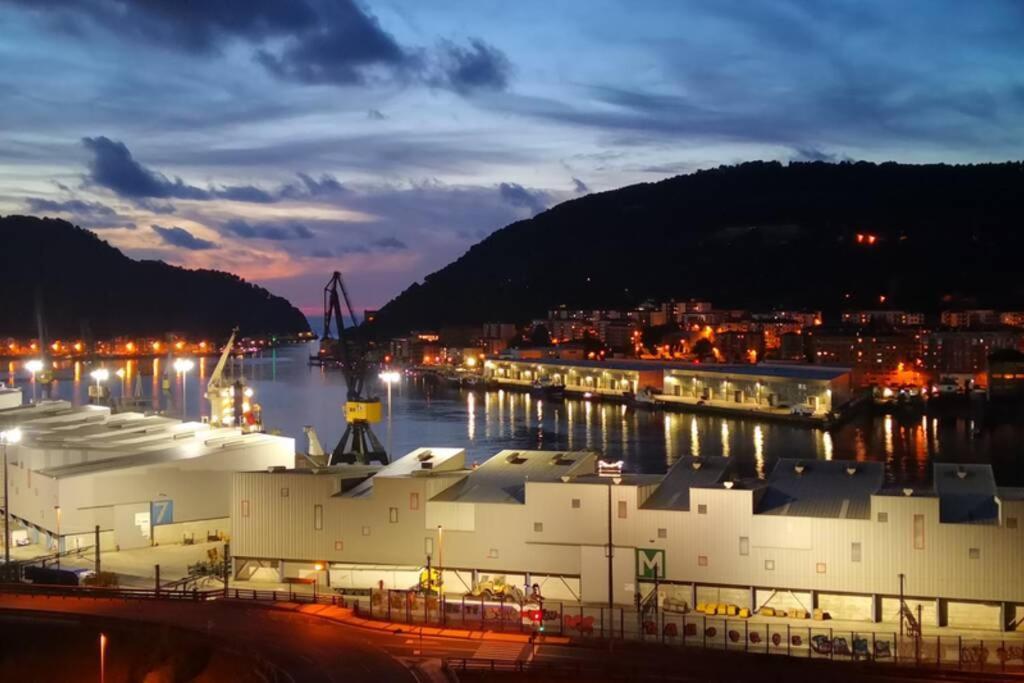 Apto Con Vistas A Bahia De Pasajes, A 10 Min Del Centro De San Sebastian Лезо Екстериор снимка